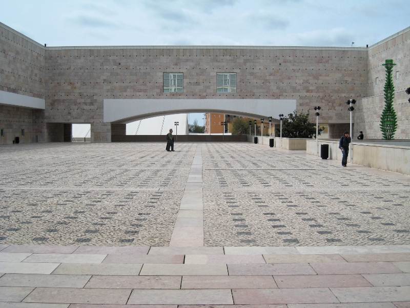 Belem cultural centre, Lisbon Portugal.jpg